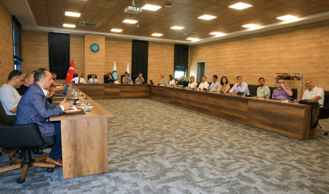 Bursa Uludağ Üniversitesi’nde ‘Araştırma Ekosistemi’ zirvesi Bursa Uludağ Üniversitesi’nde (BUÜ), araştırma üniversitesi vizyonu doğrultusunda bilimsel altyapısını