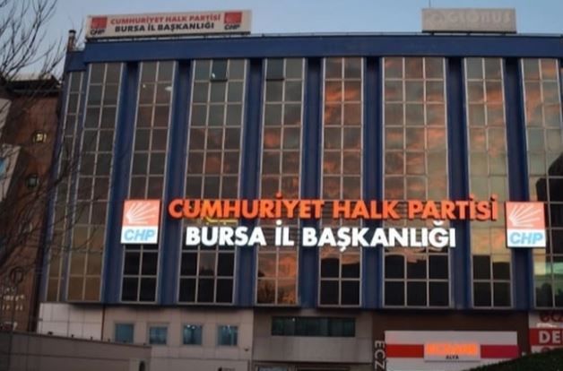 3 yazi icin siyasetin gundemi chpden istifalar39726n61shi