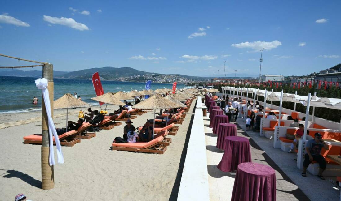 Bursa’daki belediye plajlarına zam geldi! İşte yenilenen giriş ücreti ve loca fiyatları… Bursa Büyükşehir Belediyesi bünyesinde faaliyet gösteren BURFAŞ'a ait Mudanya Plajı'nda