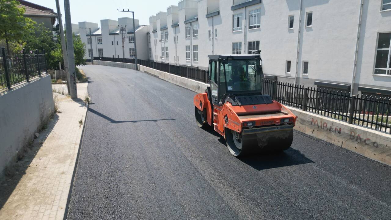 Bursa'nın bu ilçesine Büyükşehir'den yeni yollar 1 37373mtzhndyzog3
