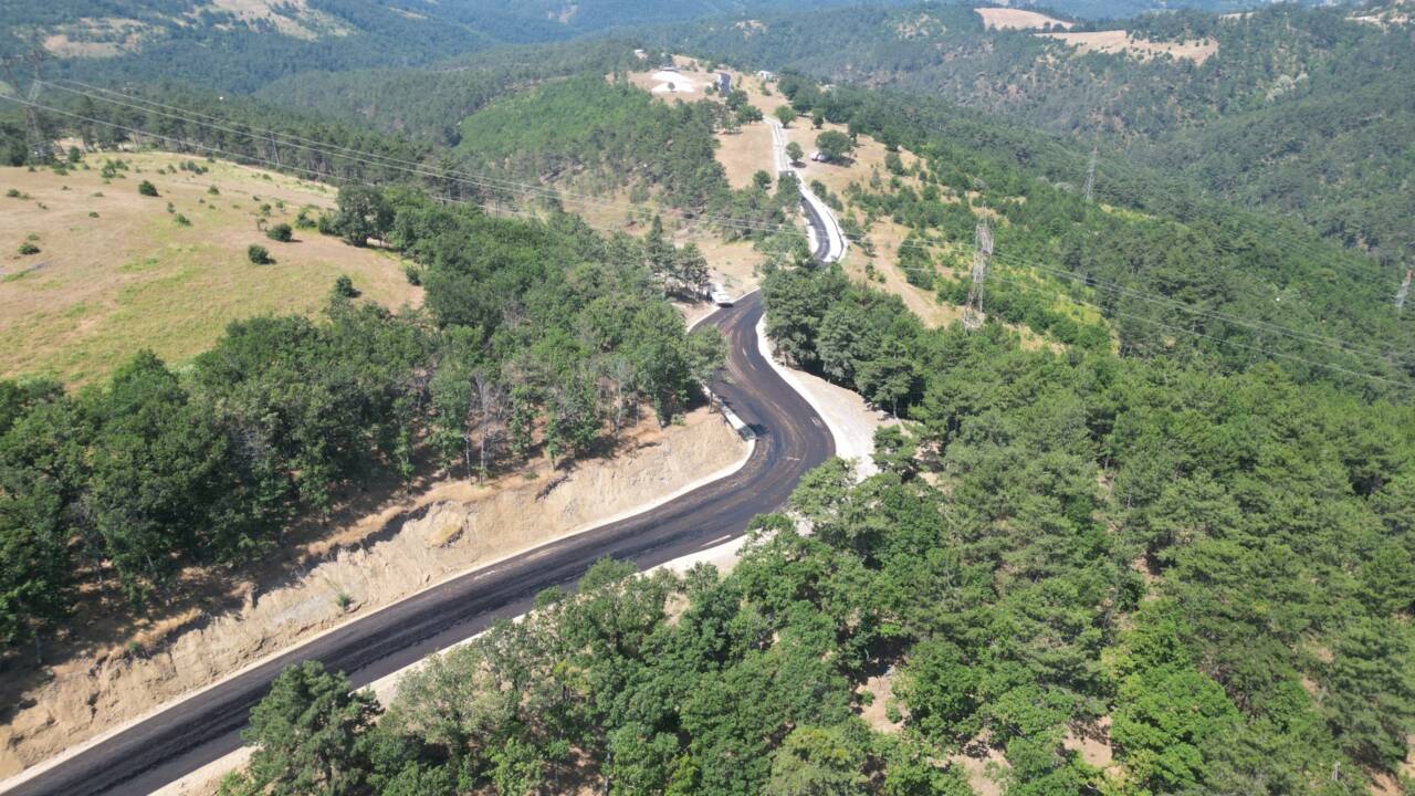 Bursa'nın kırsaldaki bu yolu yenilendi 5 37383mtzhnddizw6
