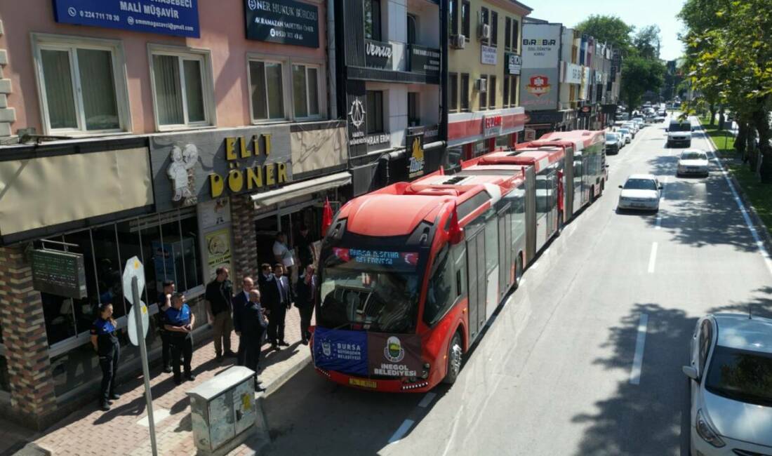 Bursa ulaşımında yeni dönem: Metrobüs geldi! İşte ilk görüntüler… Bursa Büyükşehir Belediyesi ve İnegöl Belediyesi öncülüğünde alternatif toplu ulaşım