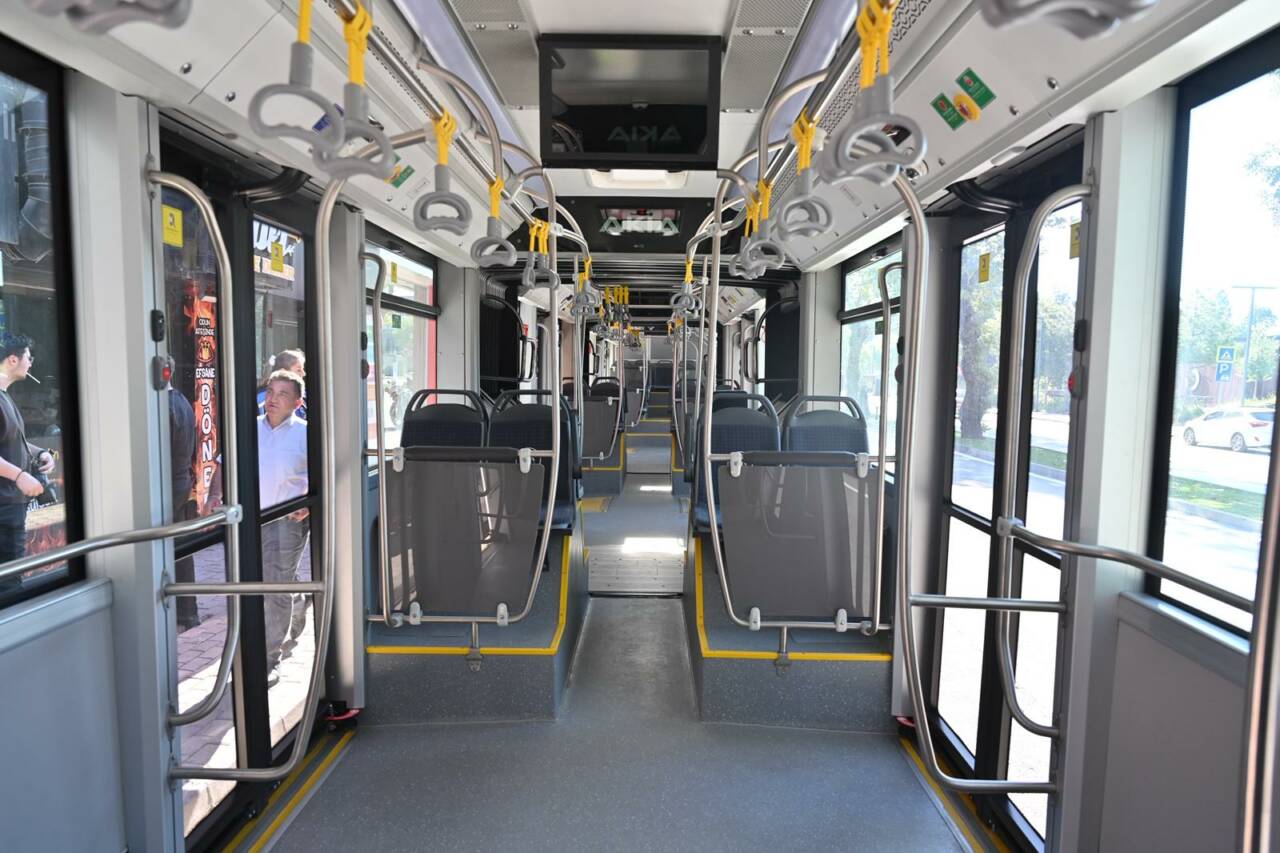 Bursa ulaşımında yeni dönem: Metrobüs geldi! İşte ilk görüntüler... 4 37395mtzhngi4yt7