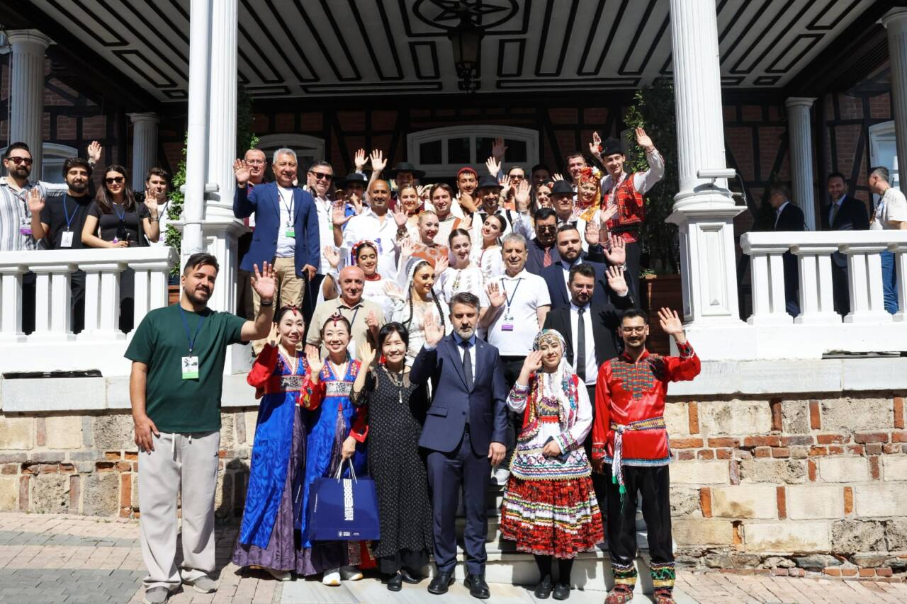 Bursa'yı karnaval yerine çevirdiler: Başkanvekili Biba'ya ziyaret 4