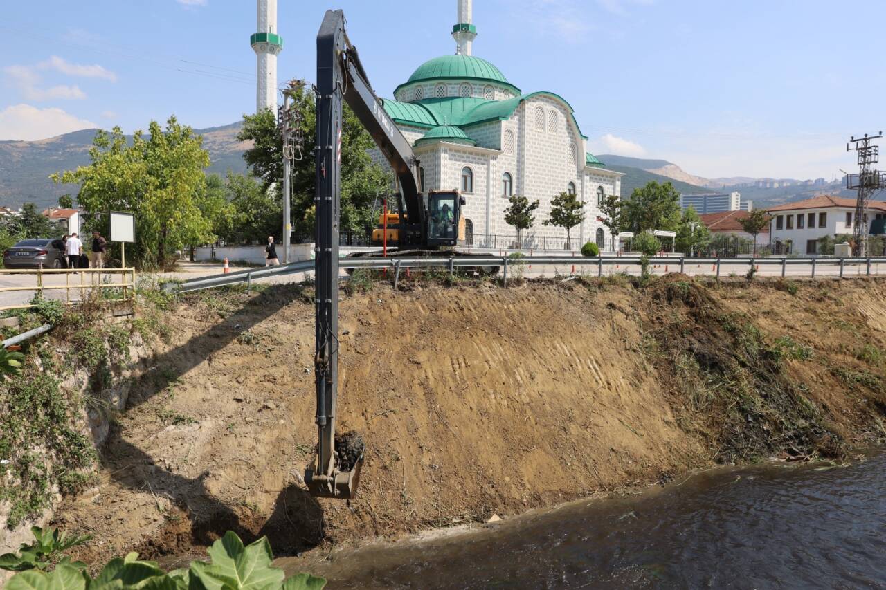 Bursa'nın 7 ilçesinde 'Büyükşehir' harekete geçti 1 37419mtzhngzhmd2