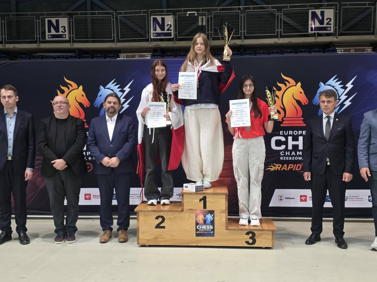 Bursa Büyükşehir Belediyesporlu Arya Aydoğan, Polonya'da gerçekleştirilen 25. Avrupa Yaş