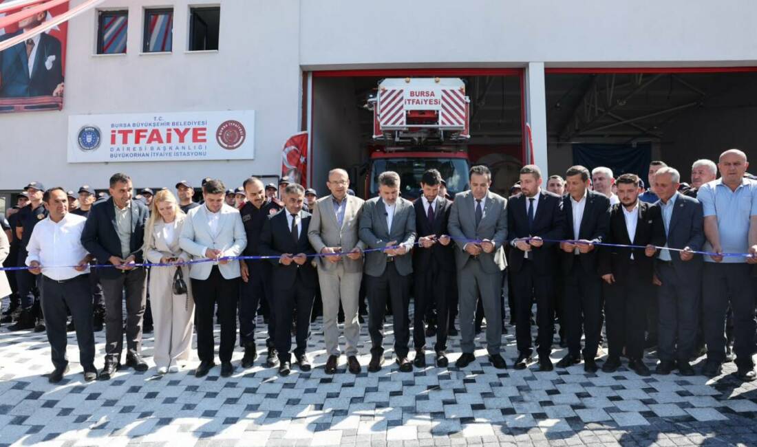 İşte Bursa’nın yeni itfaiye binası! Bursa’da itfaiye teşkilatını personel ve ekipman destekleriyle güçlendiren Büyükşehir Belediyesi,