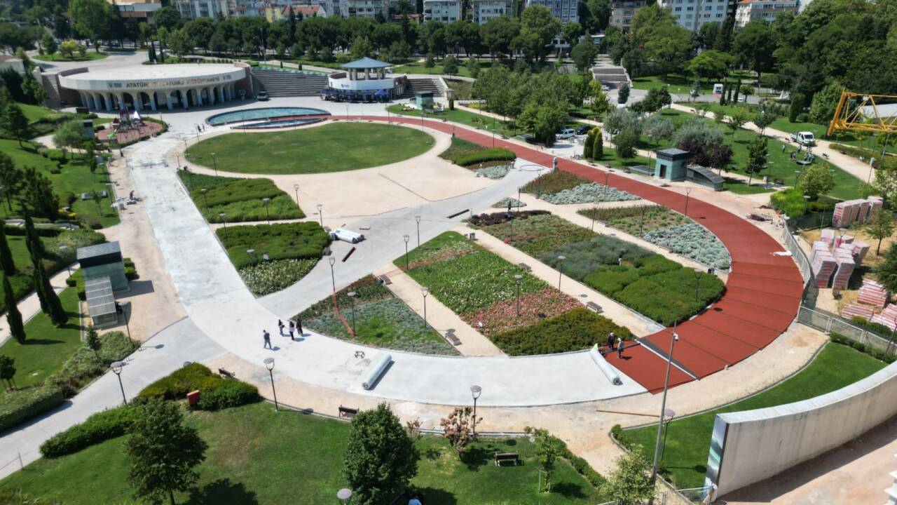 Bursa'nın göbeğindeki dev alana yeni dokunuş! Sil baştan yenileniyor... 1 37453mtzhntrjnj