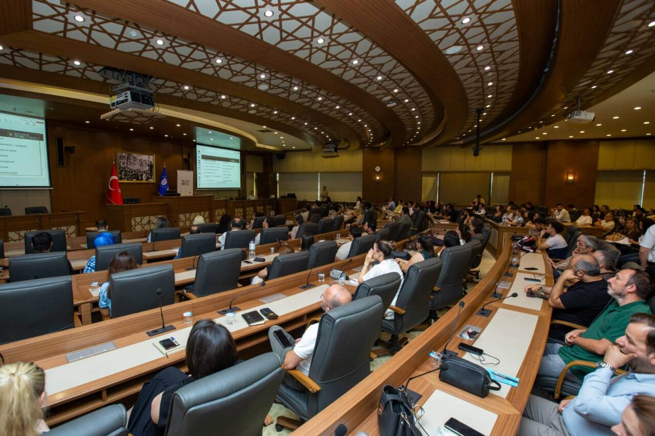 Bursa Büyükşehir yerel yönetim kadrolarına protokol ve nezaket eğitimi 4 37457mtzhntvkm2