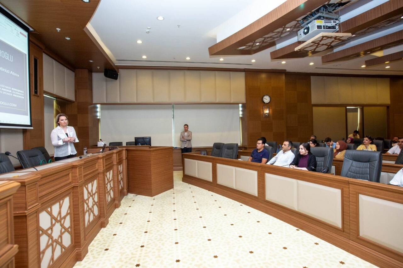 Bursa Büyükşehir yerel yönetim kadrolarına protokol ve nezaket eğitimi 2 37457mtzhntvkm21