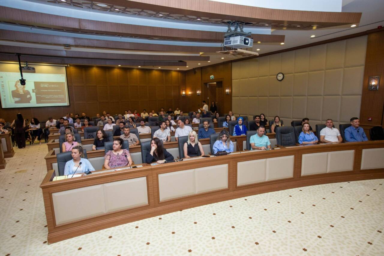 Bursa Büyükşehir yerel yönetim kadrolarına protokol ve nezaket eğitimi 3 37457mtzhntvkm25