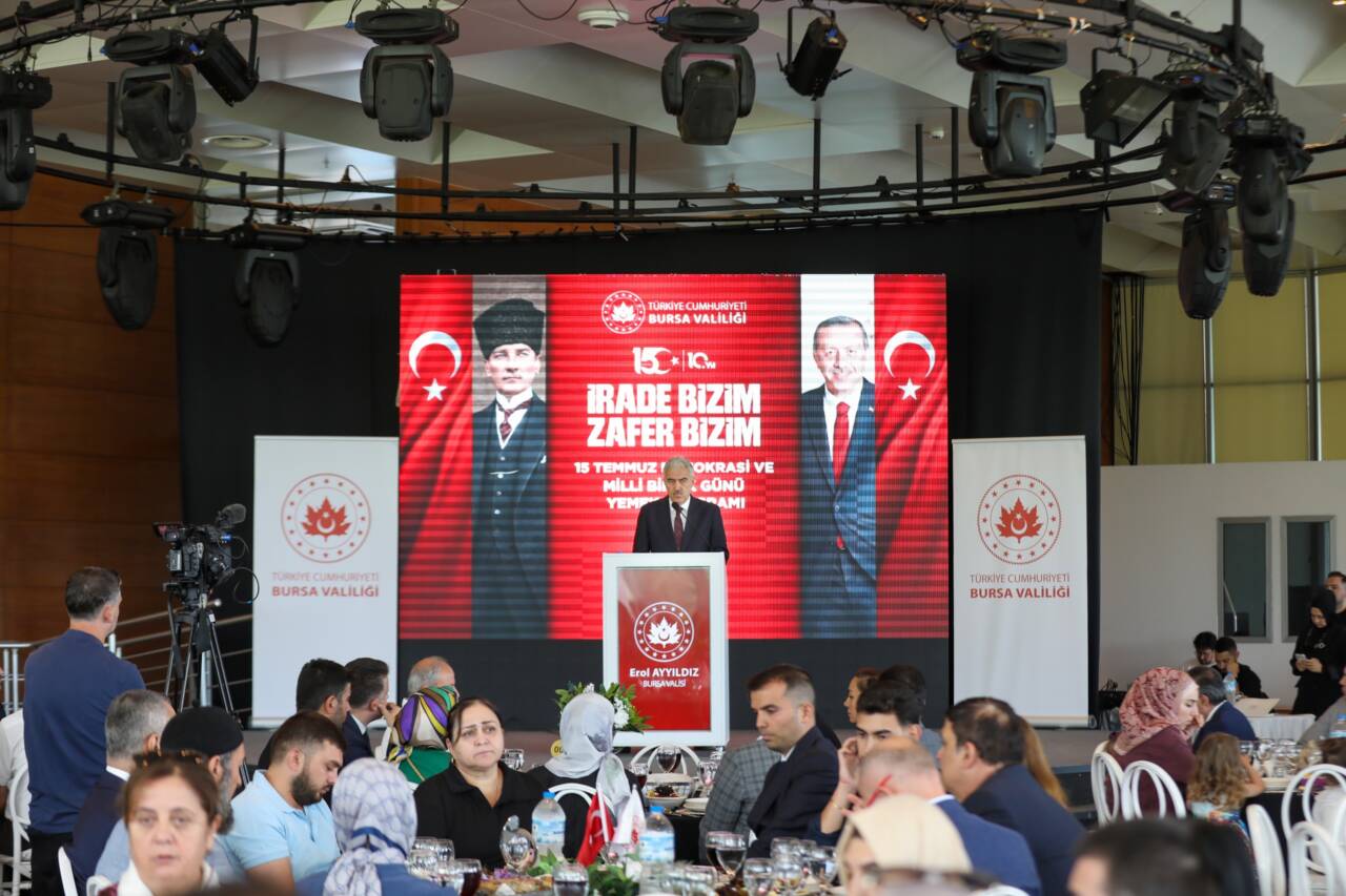 Bursa'da şehit ve gaziler için birlik sofrası 6