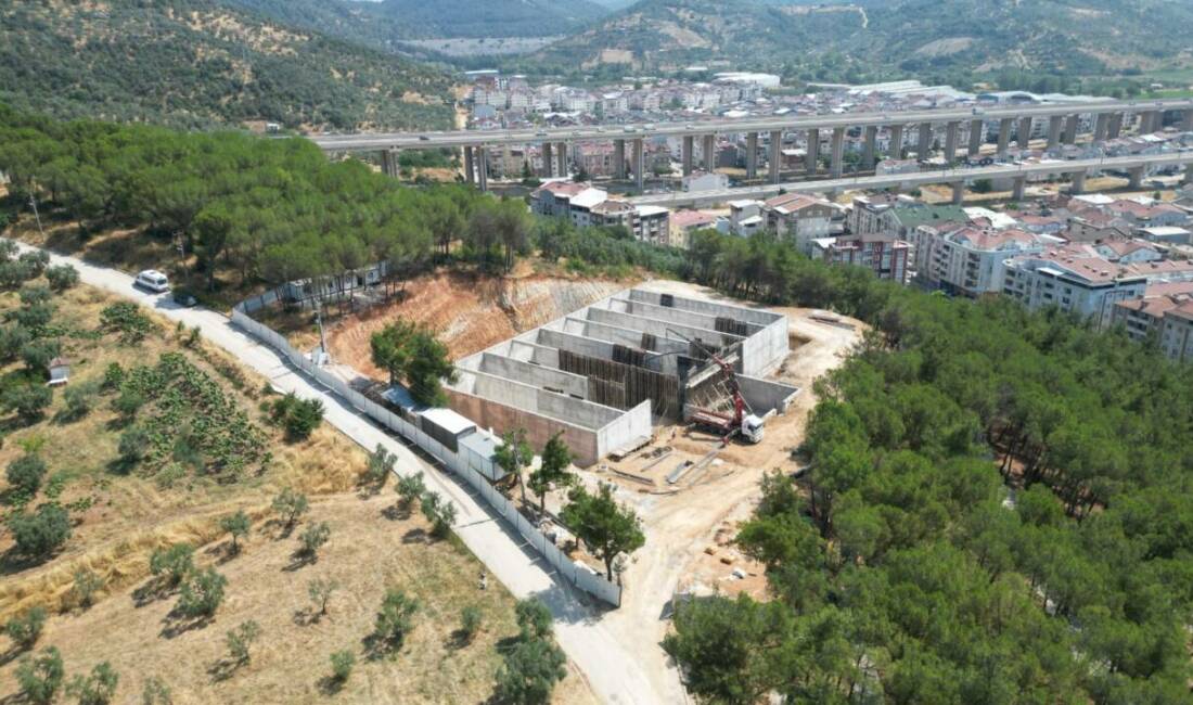 Bursa’da binlerce vatandaşı ilgilendiren proje hızla yükseliyor! Bursa Büyükşehir Belediyesi, kent genelinde sürdürdüğü içme suyu arz güvenliğine