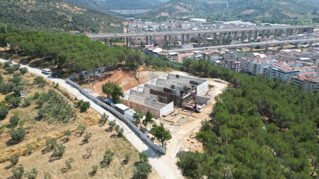 Bursa Büyükşehir Belediyesi, kent genelinde sürdürdüğü içme suyu arz güvenliğine