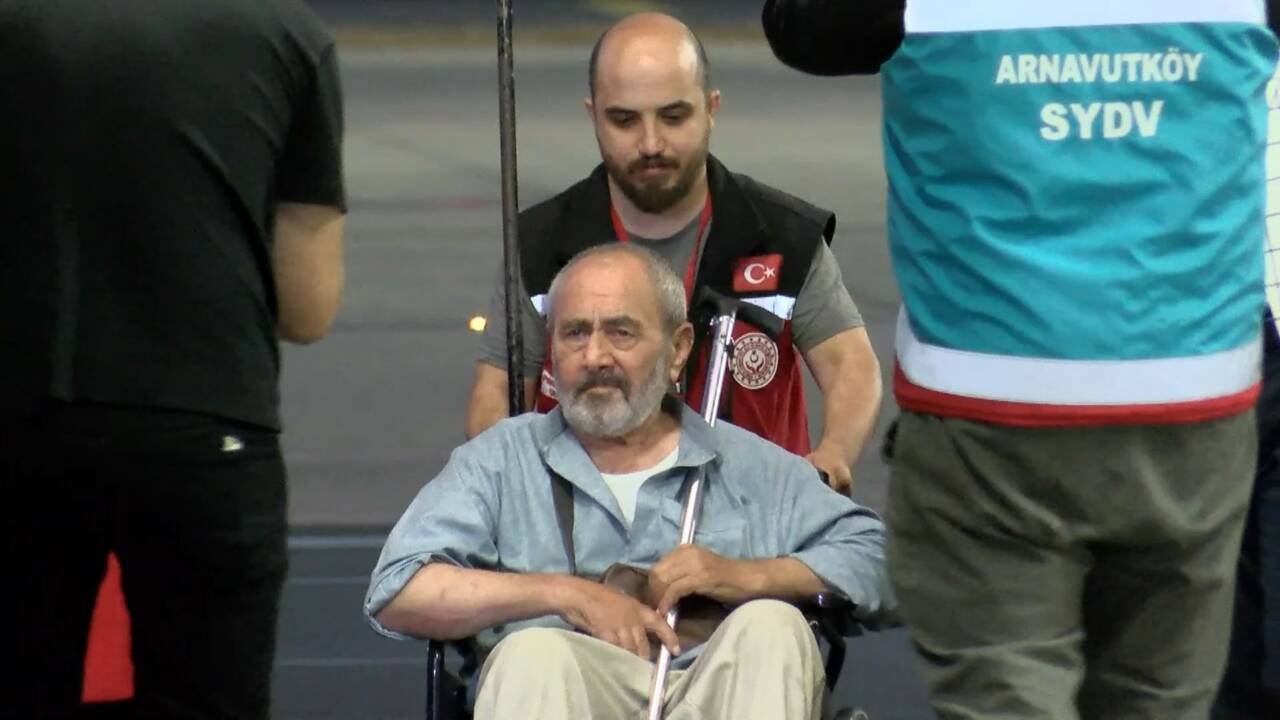 40 yıldır Mekke'de mahsur kalan Ali Baybaş, Türkiye'ye döndü 1 40 yildir mekkede mahsur kalan ali baybas turkiyeye dondu cc421da2b9a6