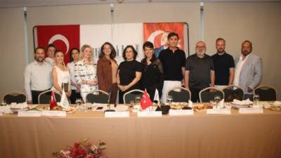 Peyzaj mimarları ile mühendisleri, bitki üreticilerini ve sektör profesyonellerini ortak