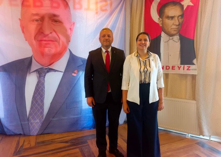 Olay Gazetesi Yazarı Ahmet Emin Yılmaz, Bursa'da en çok kadın