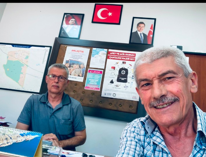 Dünyada ve siyasetteki değişime bakış: Vatanseverlerin damga vurması lazım 11 5 yazisi icin gaziakdemir mahallesi muhtari kemal ozdemirin kentsel donusum istegini ridvan kinay duyurdu37936vlakhi