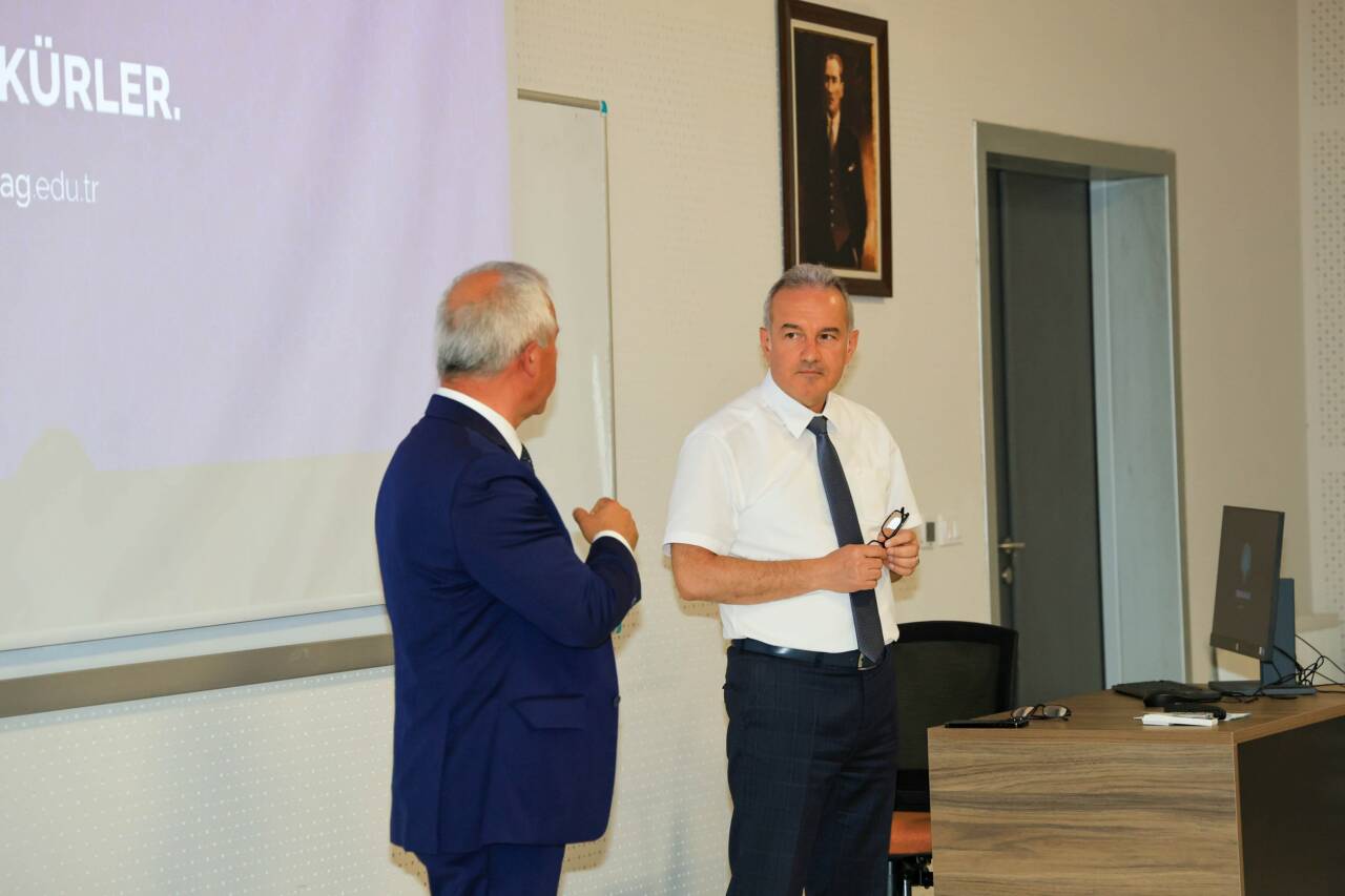 Bursa Uludağ Üniversitesi'nde iş sağlığı zirvesi 3 6 2