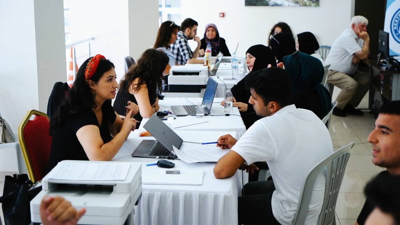 Bursa'da bir noktada daha ücretsiz tercih desteği 6 Fwd: BASIN BÜLTENİ: Kestel Belediyesi'nden Geleceğe Yön Verecek Ücretsiz Tercih Desteği Başladı