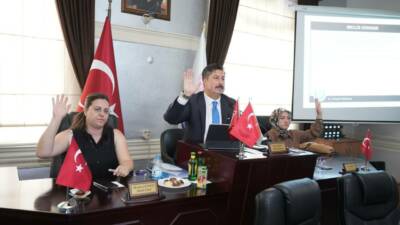 Yenişehir Belediye Başkanı Ercan Özel, son günlerde kamuoyunda kasıtlı olarak
