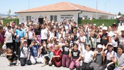 Yenişehir TÜGVA Yaz Okulu öğrencileri, değerler eğitimi kapsamında Yenişehir Belediyesi