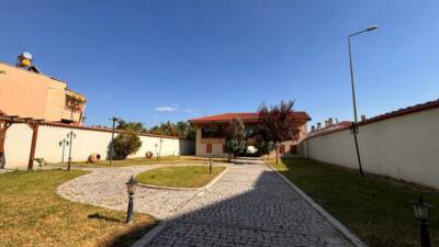 Yenişehir'in simgelerinden biri haline gelen Şemaki Evi, uzun süren tadilatın