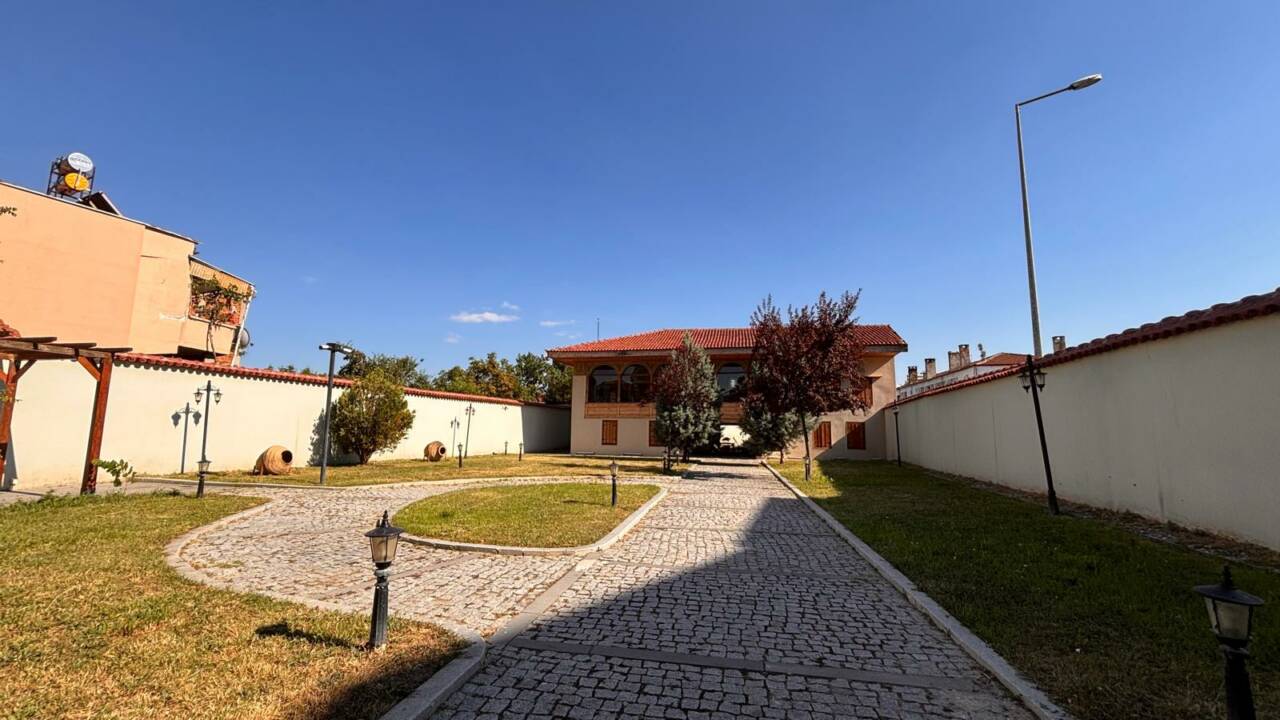 Yenişehir'in simgelerinden biri haline gelen Şemaki Evi, uzun süren tadilatın