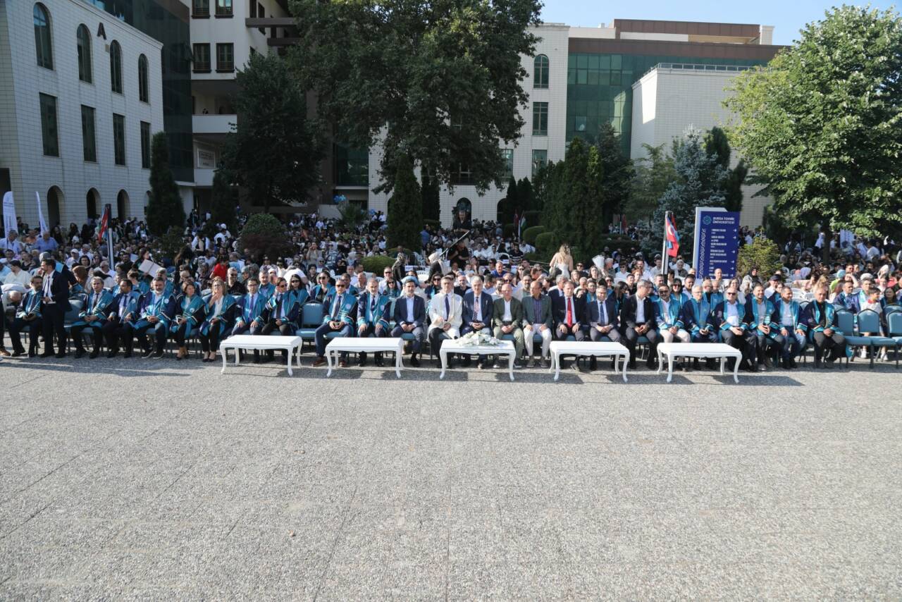Bursa Teknik Üniversitesi'nde gurur günü 1 Bursa Teknik Üniversitesi'nde gurur günü