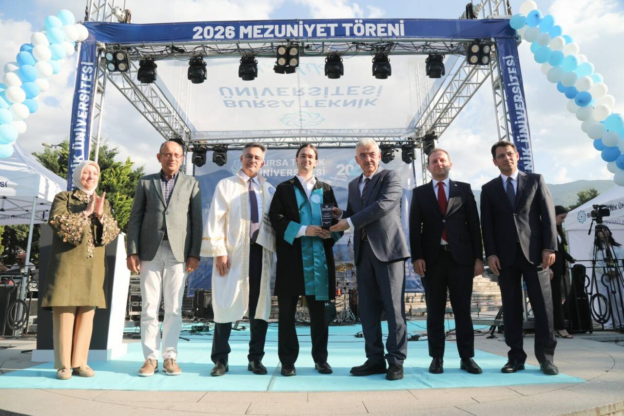 Bursa Teknik Üniversitesi'nde gurur günü 4 Bursa Teknik Üniversitesi'nde gurur günü