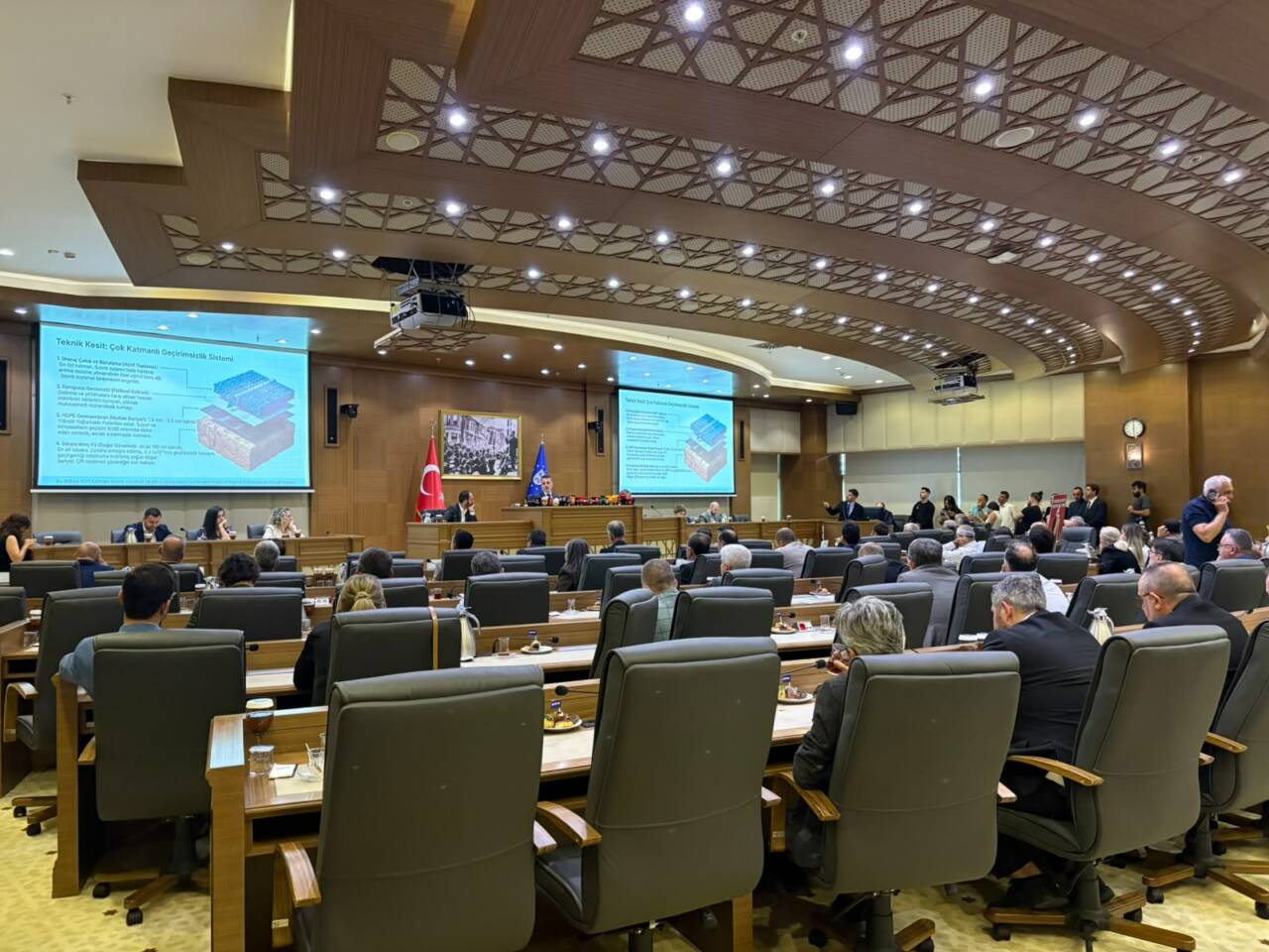 Bursa'da çöplük yeri krizine bilimsel açıklama: 'Eski tip çöplük devri bitti, enerji üssü inşa edeceğiz' 9 7de79b84 c189 4c83 a813 b28e71fabf5c