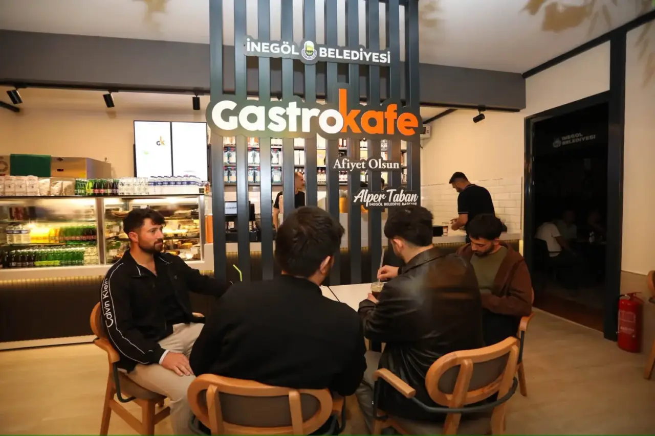 Bursa'da belediyeden yeni Gastro Kafe! 2 9fe31db6797c4991365b0e99b506bb61fe3e2611