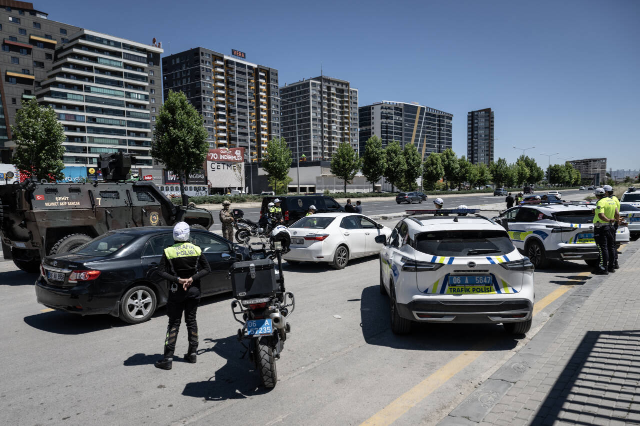 Ankara'daki NATO zirvesine 56 bin güvenlik görevlisi 1 aa 20260628 41811979 41811977 ankaradanatoliderlerzirvesikapsamindaasayisvetrafikdenetimiyapildi
