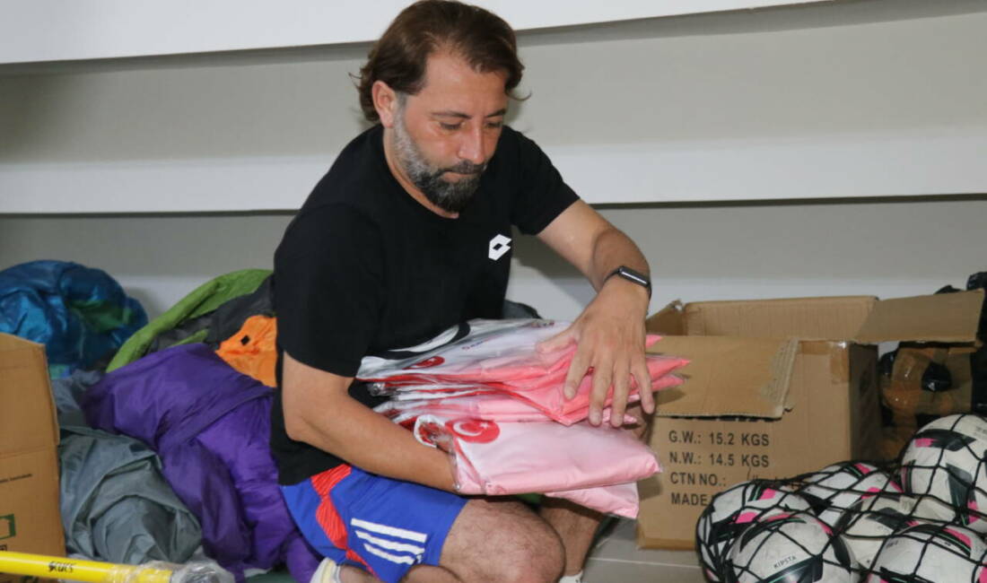 Futbol kulübünün hem başkanı hem antrenörü hem de malzemecisi Amasya'da amatör ligde mücadele eden Amasya Gücü FK'de başkanlığa getirilen