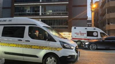 Bursa'nın Mudanya ilçesinde bir kadın, evinde kesici aletle öldürülmüş halde