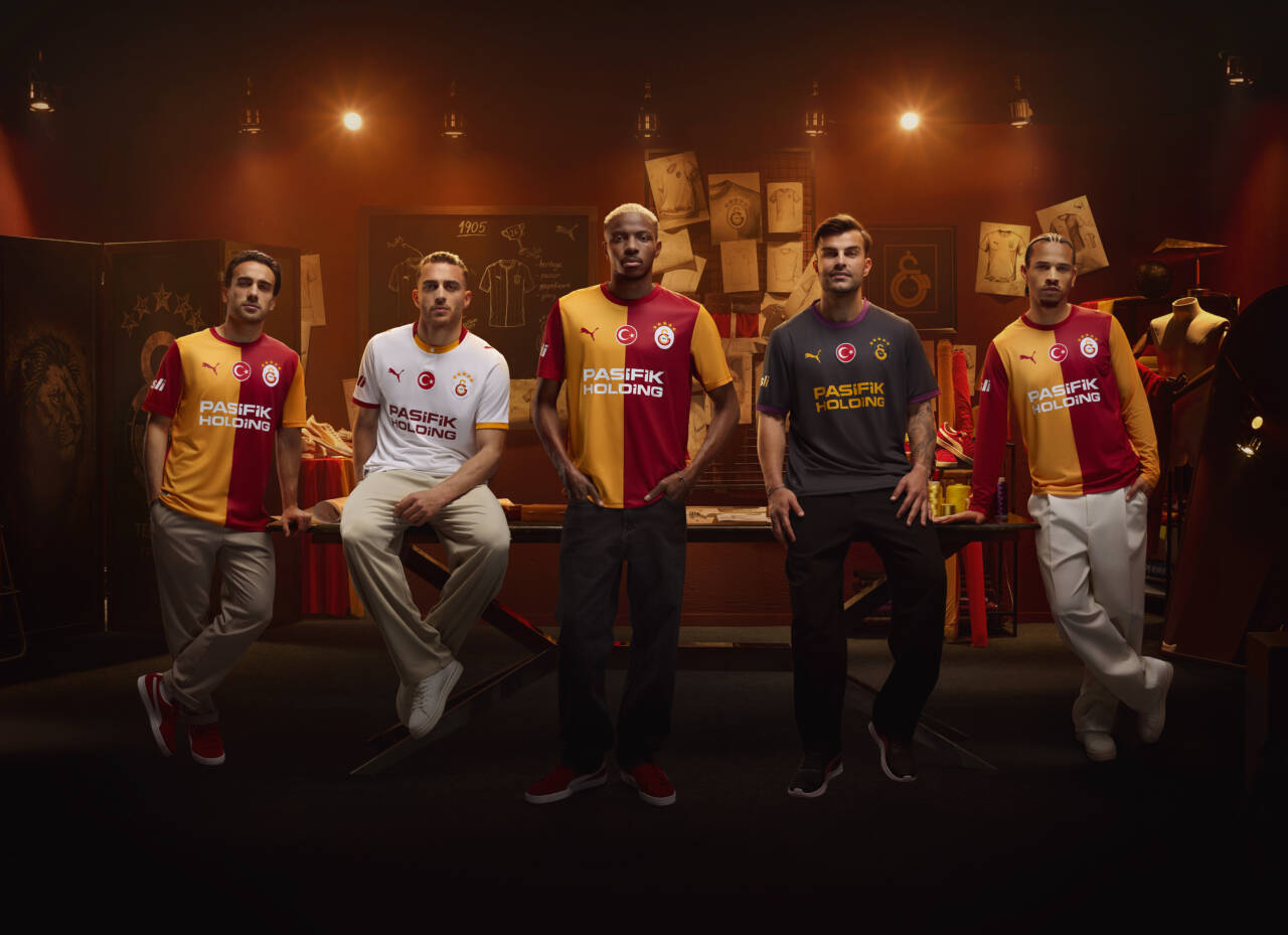 Galatasaray'ın yeni sezon formaları tanıtıldı 1 aa 20260704 41871333 41871329 galatasarayfutboltakimininyenisezonformalaritanitildi