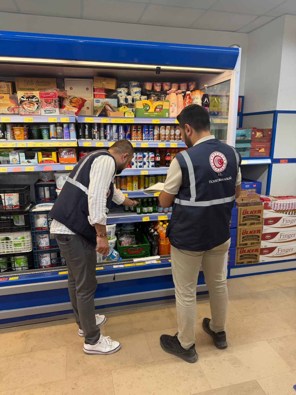 Bursa su fiyatlarına fahiş artış yapanlara baskın! 2 aa 20260709 41934377 41934376 bursaticaretilmudurluguekipleriambalajlisufiyatlarinayonelikdenetimbaslatti