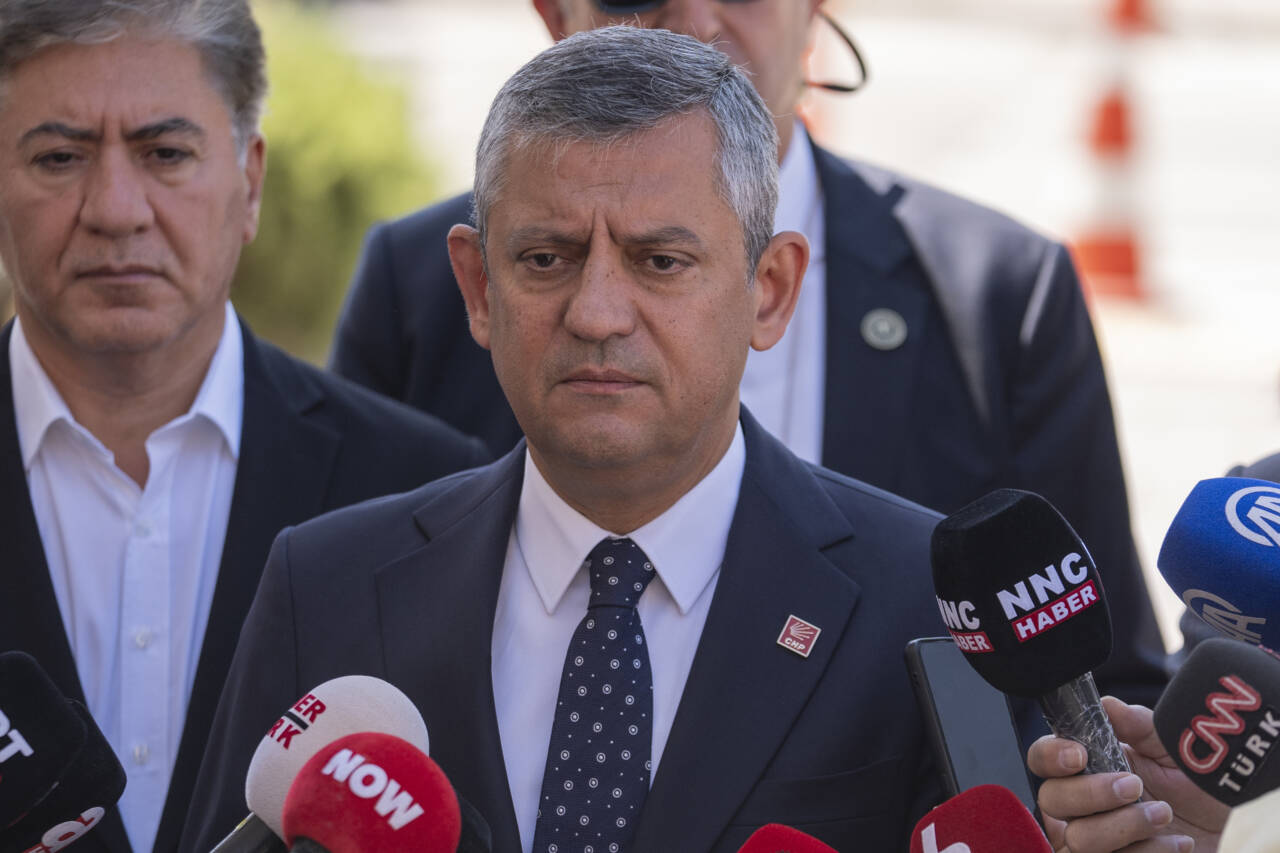 Özgür Özel'den'15 Temmuz darbe girişimi' değerlendirmesi 1 aa 20260715 41980188 41980186 chpgrupbaskaniozelden15temmuzdarbegirisimidegerlendirmesi