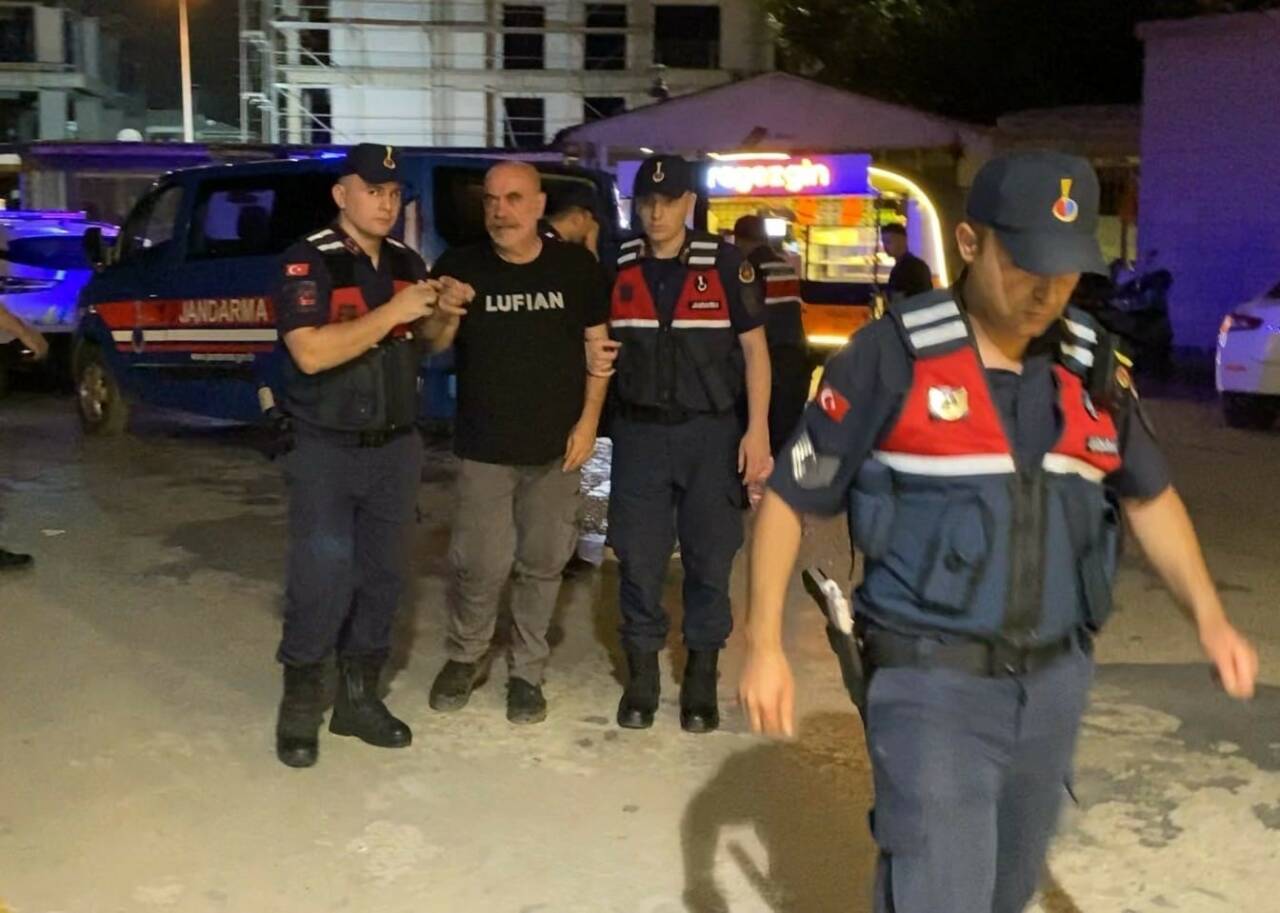 Adli kontrolle serbest kalan Ezel Akay’dan ilk açıklama 1 adli kontrolle serbest kalan unlu yonetmen ezel akay mahkeme sonunda her seyi ogreneceksiniz a9bb5930891d