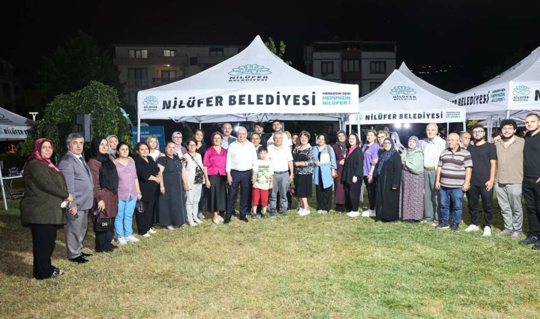 Bursa’da ‘Şadi Başkan’la Akşam Çayı’ Nilüfer Belediye Başkanı Şadi Özdemir, mahalle sakinleriyle bir araya gelmek