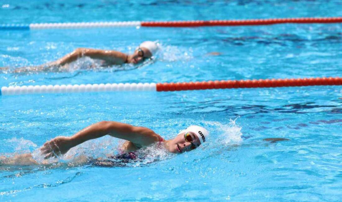 Avrupa’daki turnuvada Osmangazi rüzgarı Osmangazi Belediyesporlu milli sporcular Tuana Özgür ile Elif Ecem Öztürk,