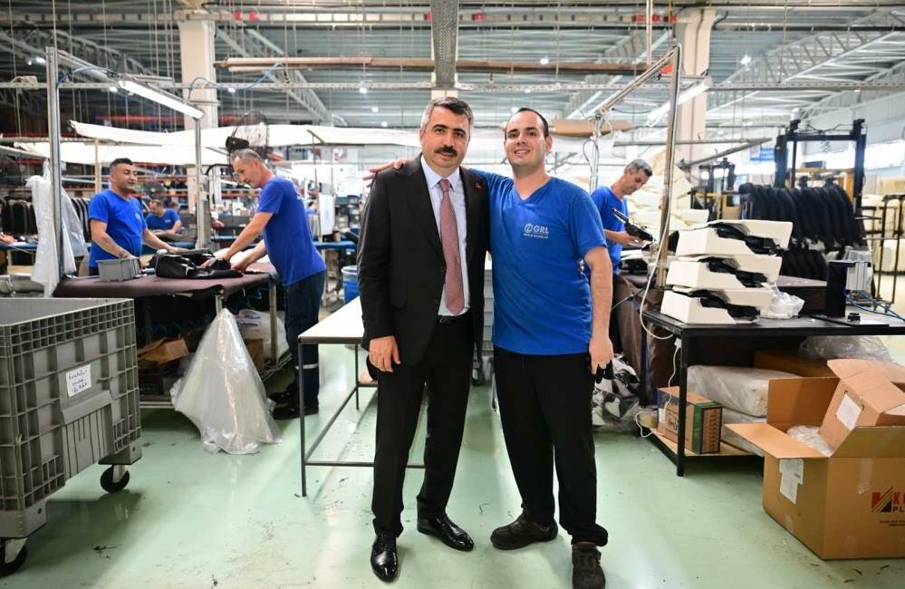 Bursa’da iş arayanlara Yıldırım destek Yıldırım Belediyesi, iş arayan vatandaşlar ile işverenleri buluşturarak istihdama katkı
