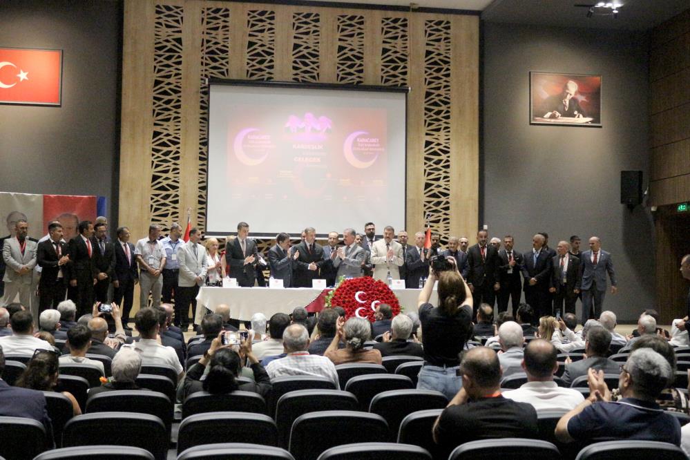 MHP Karacabey'de Başkan Mahken'e güvenoyu 3 aw73995901
