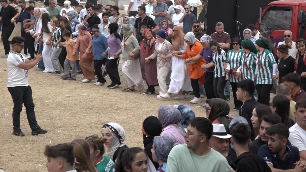30 bin Giresunlu Bursa'da buluştu: 3 gün 3 gece horon 3 aw74066106