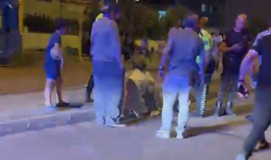 Bursa’da genç kıza jiletli saldırı! Boynunu kesti… Bursa’nın Mudanya ilçesinde kayalıklarda oturan genç kız, iddiaya göre yanına