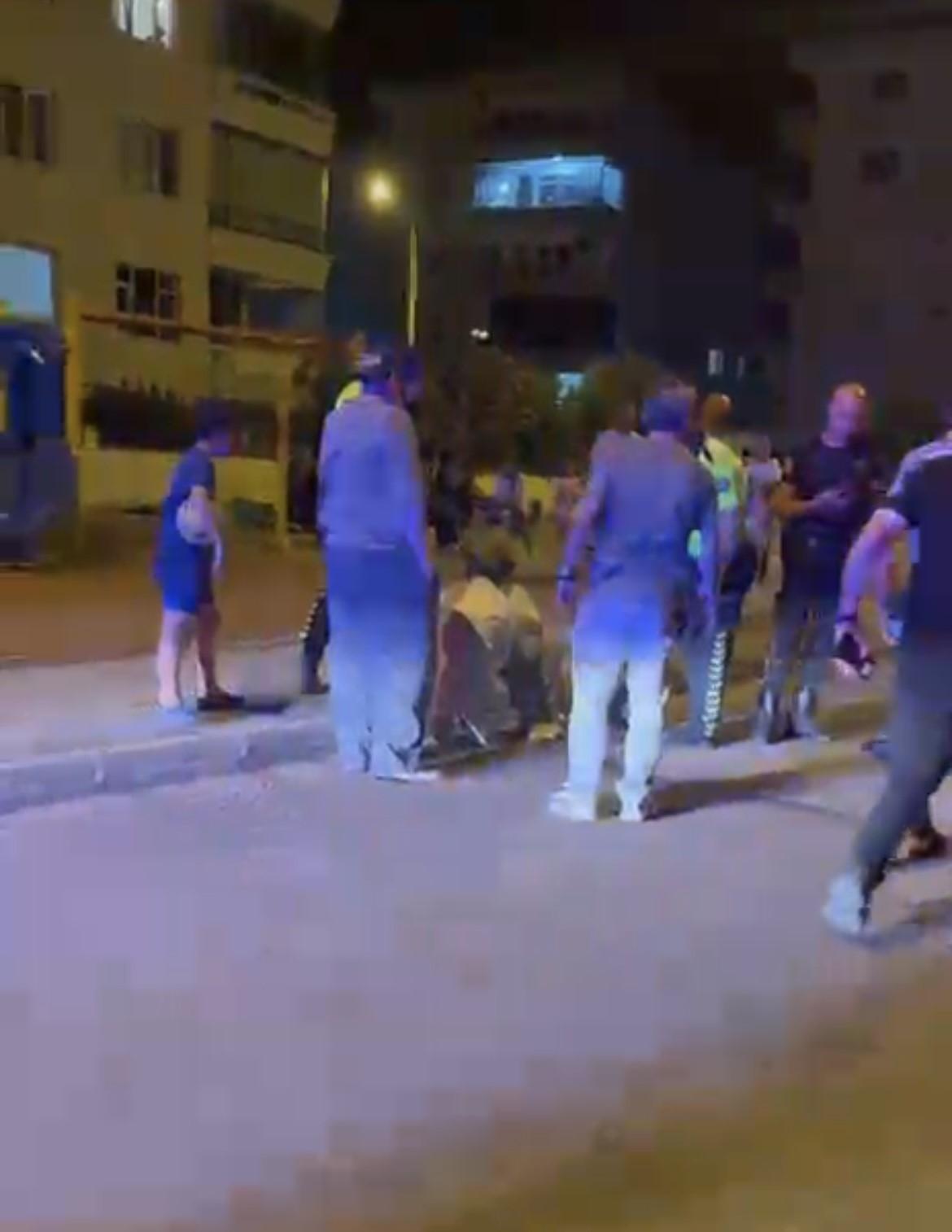 Bursa'da genç kıza jiletli saldırı! Boynunu kesti... 1 aw74105302