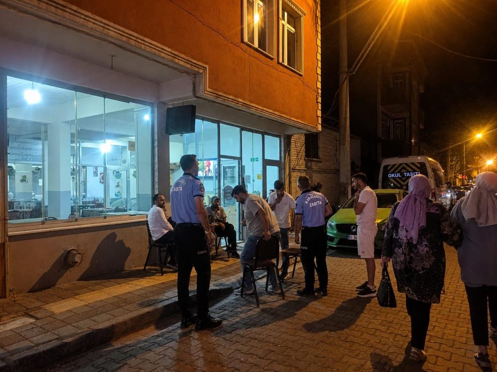 Bursa Karacabey'de kaldırım işgaline son 2 aw74880402