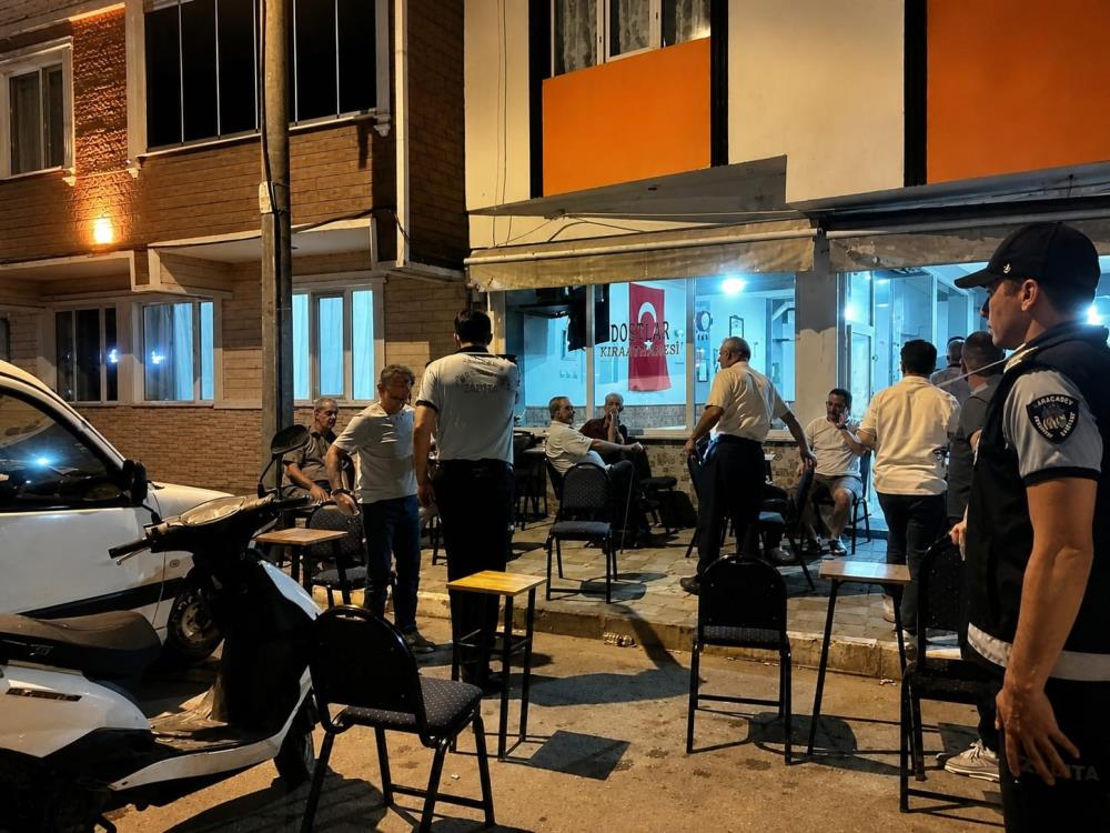 Bursa Karacabey'de kaldırım işgaline son 3 aw74880403