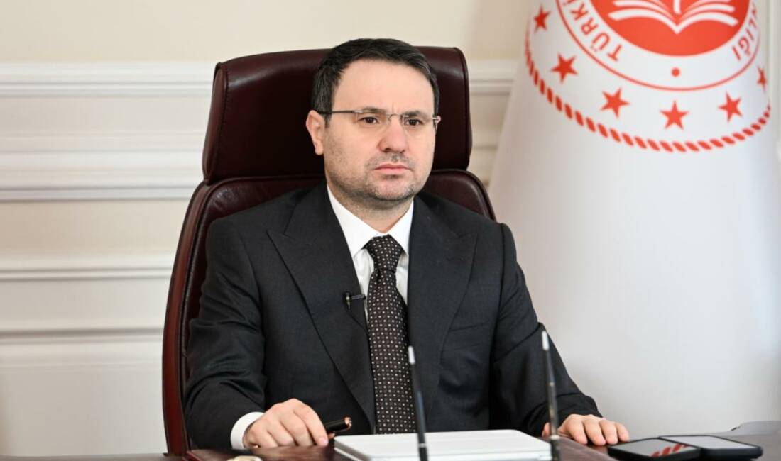 Bakan Gürlek’ten Gülistan Doku soruşturmasıyla ilgili önemli açıklama Adalet Bakanı Akın Gürlek, Gülistan Doku'nun akıbetinin aydınlatılmasına yönelik yürütülen