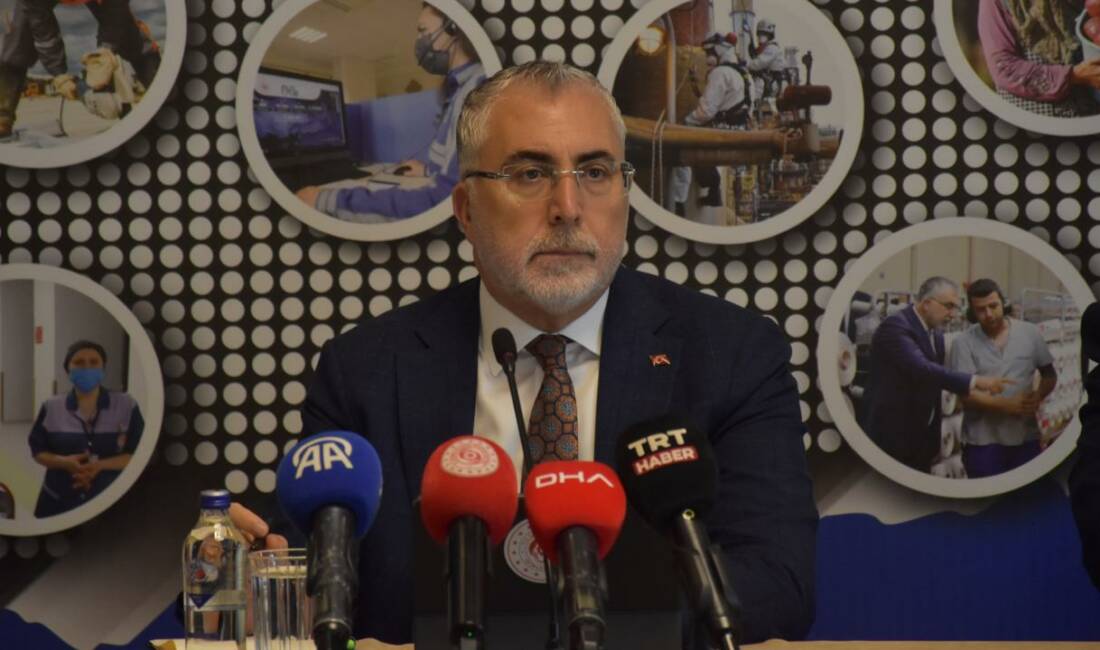 Bakan Işıkhan’dan istihdam açıklaması Çalışma ve Sosyal Güvenlik Bakanı Vedat Işıkhan, "Bakanlık olarak üretimin,